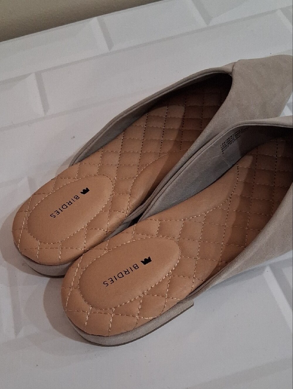 Birdies Starling Taupe Suede Pointed-Toe Slip-On Flats Size 9 - Picture 4 of 9